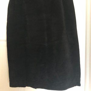 Dana Brooks 100% Suede Black Pencil Skirt. Perfect for the Xmas party